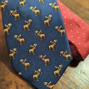 Tommy Hilfiger Blue and Red Moose Pattern Tie Set